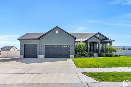 4822 N Canaan Peak Dr, Eagle Mountain, UT, 84005-5587 | Card Image