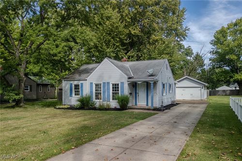 9007 Edgehill Rd, Mentor, OH, 44060-6344 | Card Image