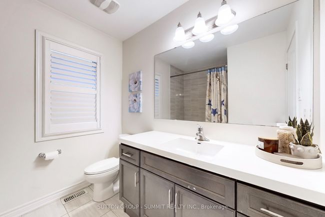 1558 Clitherow St, House other with 4 bedrooms, 3 bathrooms and 1 parking in Milton ON | Image 37