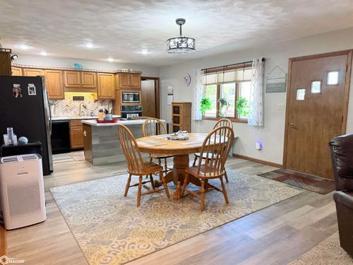 415 E Railroad St, Wayland, IA, 52654-9706 | Card Image