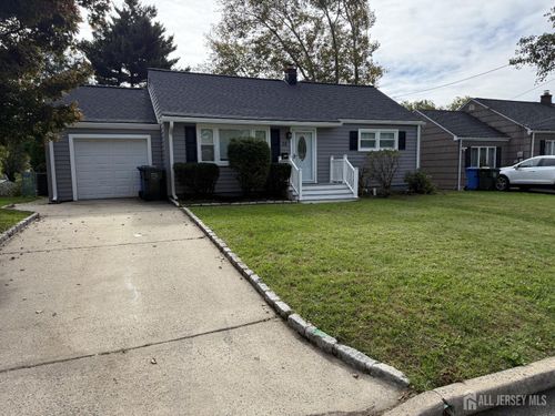 35 Maplewood Ave, Colonia, NJ, 07067-3505 | Card Image