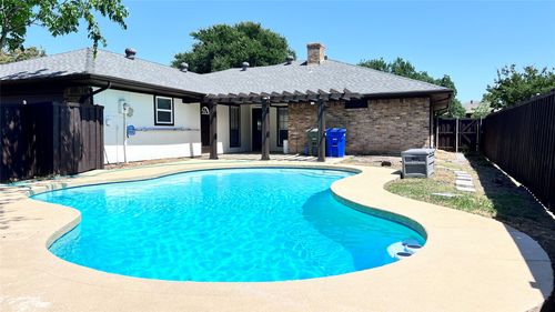 1707 Dogwood Dr, Carrollton, TX, 75007-3003 | Card Image