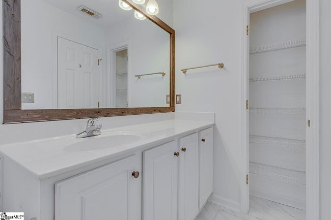 127 Ledgewood Way, House other with 3 bedrooms, 3 bathrooms and 2 parking in Easley SC | Image 37