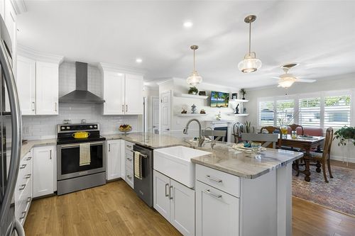 1640 4th Ave, Vero Beach, FL, 32960-5605 | Card Image