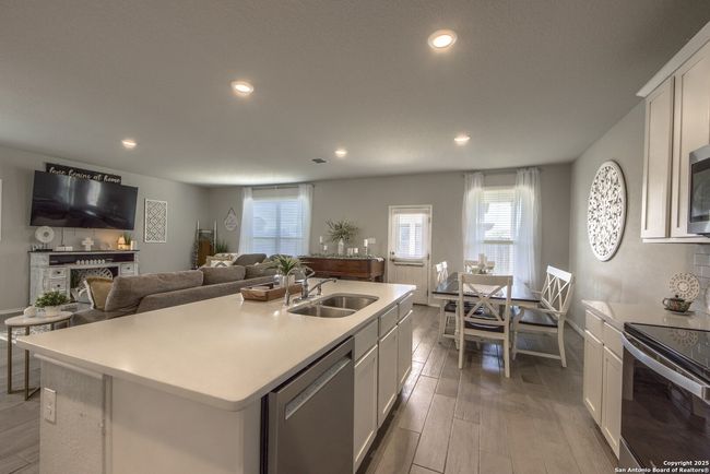 2520 Hiddenbrooke Trce, House other with 4 bedrooms, 3 bathrooms and null parking in Seguin TX | Image 19
