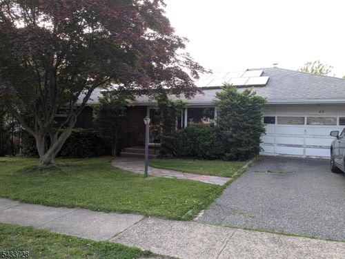 49 Kipp Ave, Elmwood Park, NJ, 07407-1008 | Card Image