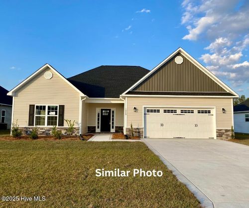 729 E Regent Ct, Jacksonville, NC, 28546 | Card Image