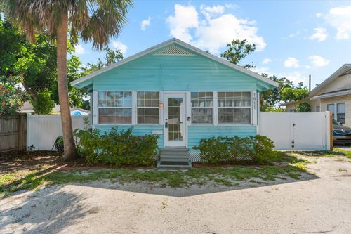 1911 26th St W, Bradenton, FL, 34205-3837 | Card Image