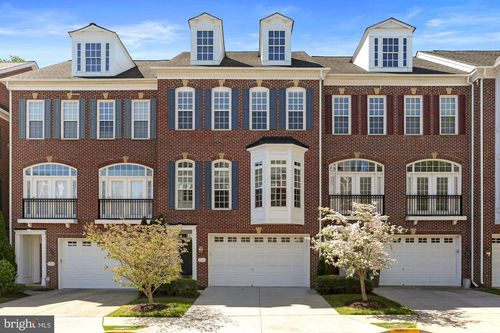 4395 Patriot Park Ct, FAIRFAX, VA, 22030-4333 | Card Image