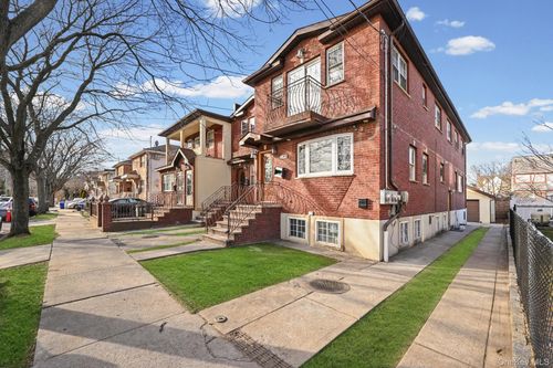 176-25 133rd Ave, Jamaica, NY, 11434-5801 | Card Image