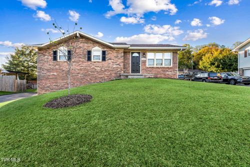363 Timber Oak Dr, Bristol, VA, 24201-3094 | Card Image