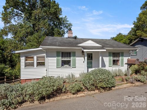 79 Craig Cir, Asheville, NC, 28805-2015 | Card Image