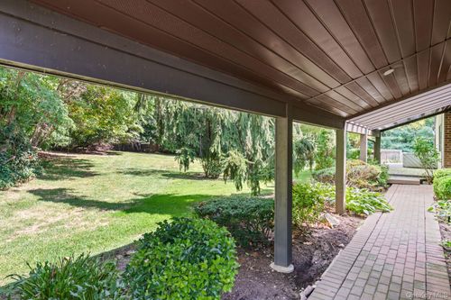 234 Hamlet Dr, Jericho, NY, 11753-2811 | Card Image
