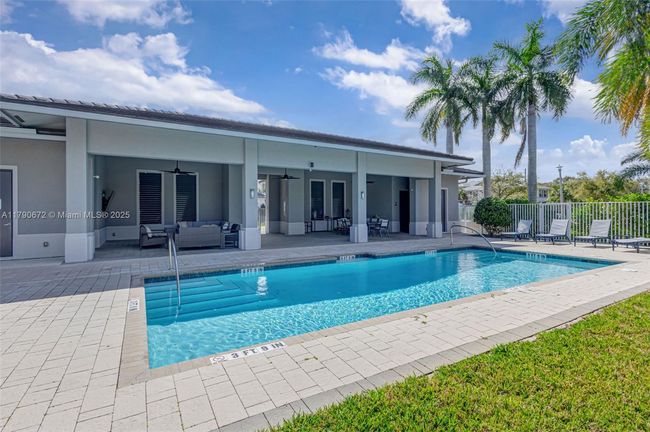 4921 Pointe Midtown Way, Townhouse with 3 bedrooms, 3 bathrooms and null parking in Palm Beach Gardens FL | Image 68