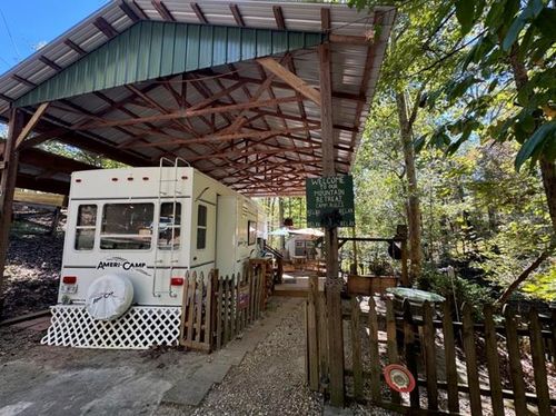 93 2nd St, Ellijay, GA, 30540-6438 | Card Image