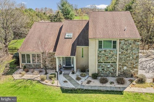 100 Chapel Dr, Kennett Square, PA, 19348-1432 | Card Image