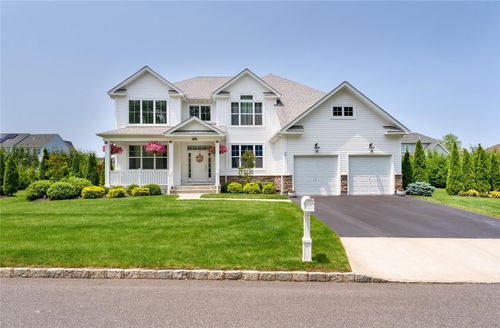 50 Wildflower Dr, Ridge, NY, 11961-2664 | Card Image