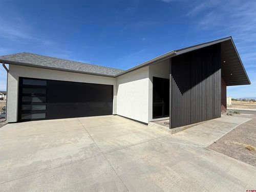 3447 Kestrel Loop, Montrose, CO, 81401-7453 | Card Image