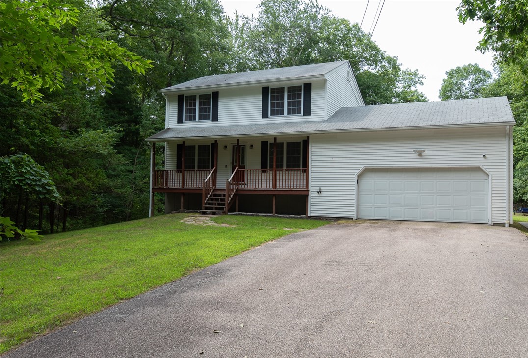Casey Ln, Coventry, RI 02816