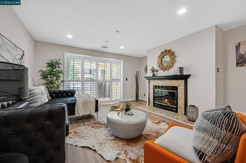 apt-c-2617 Oak Rd, Walnut Creek, CA, 94597-2833 | Card Image