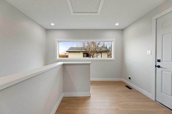 4844 Montana Crescent Nw, Home with 4 bedrooms, 3 bathrooms and 2 parking in Calgary AB | Image 18