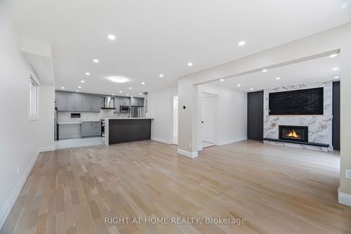 20 Pepperwood Pl, Brampton, ON, L6S3R9 | Card Image