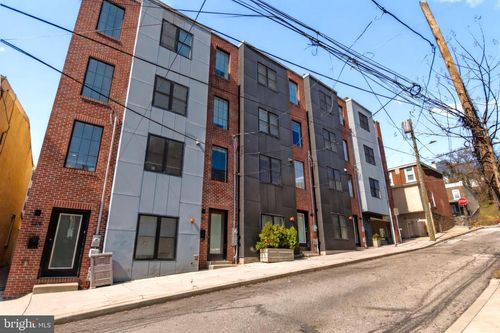 136 Burnside St, PHILADELPHIA, PA, 19127-1705 | Card Image