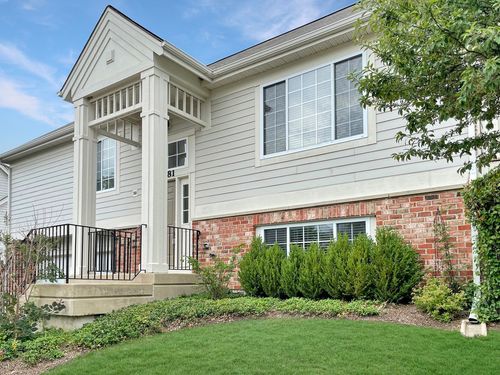 3381 Cameron Dr, Elgin, IL, 60124-8025 | Card Image