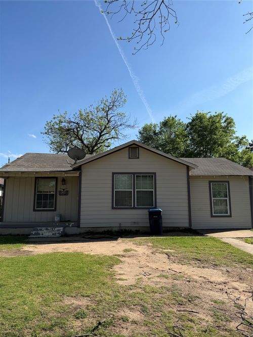 3412 Thannisch Ave, Fort Worth, TX, 76105-4841 | Card Image