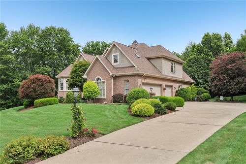 4094 Manor Oaks Ct, Murrysville, PA, 15632-9259 | Card Image