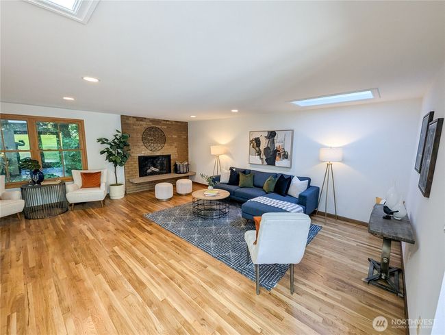 9233 Se 59 Th St, House other with 4 bedrooms, 3 bathrooms and null parking in Mercer Island WA | Image 9