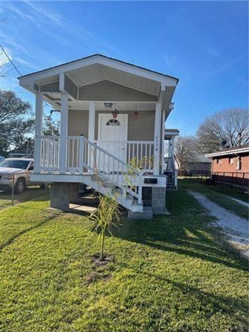 1114 Avenue C Avenue Drive, Westwego, LA, 70094 | Card Image