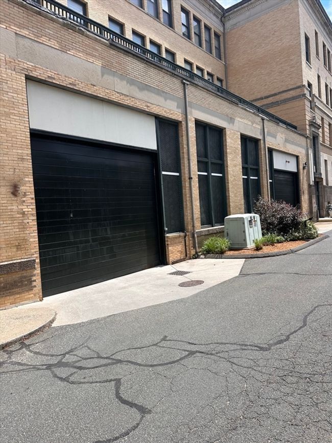 APT-409 - 235 State St, Condo with 1 bedrooms, 2 bathrooms and 1 parking in Springfield MA | Image 18