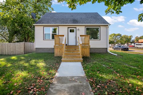 195 N Michigan Ave, Bradley, IL, 60915-1634 | Card Image