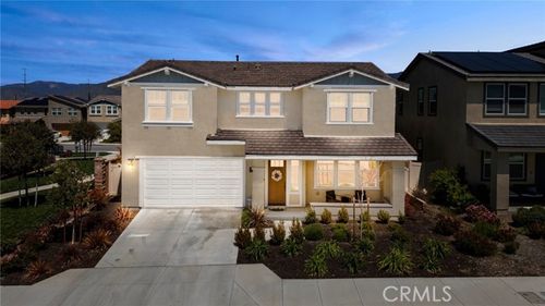 2118 Stone Gate Pl, Mentone, CA, 92359-9568 | Card Image