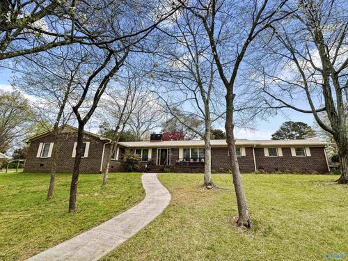 1913 Garner St, Scottsboro, AL, 35769-3932 | Card Image