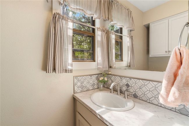 Powder Room | Image 16