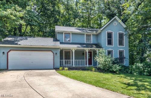 2756 Hartwood Cir, Stow, OH, 44224-5133 | Card Image
