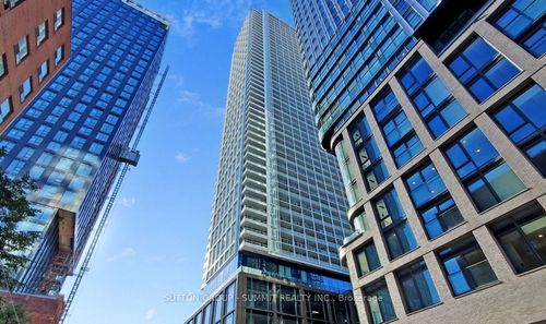811-88 Queen Street E, Toronto, ON, M5C0B6 | Card Image