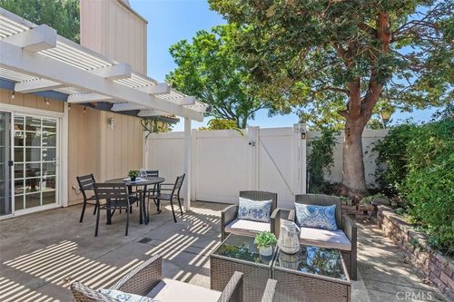 1080 Border Ave, Corona, CA, 92882-3048 | Card Image