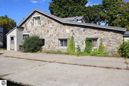 316 S Coral Street, Kalkaska, MI, 49646 | Card Image