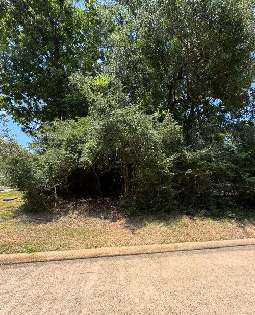 11222 Country Squire Ln, Montgomery, TX, 77356-5505 | Card Image