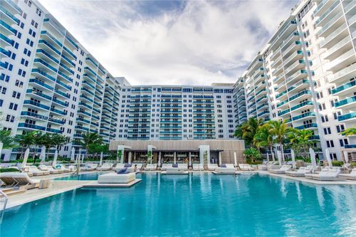 1013-102 24th St, Miami Beach, FL, 33139-1744 | Card Image