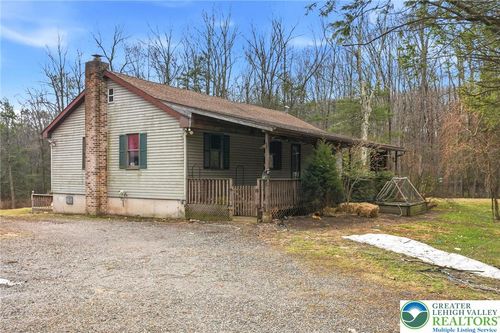 66 Back Rd, BARNESVILLE, PA, 18214-2426 | Card Image