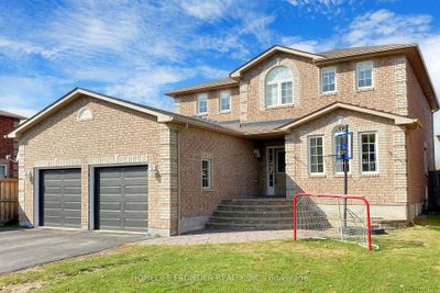 48 Patrick Dr, House other with 4 bedrooms, 4 bathrooms and 6 parking in Barrie ON | Image 1