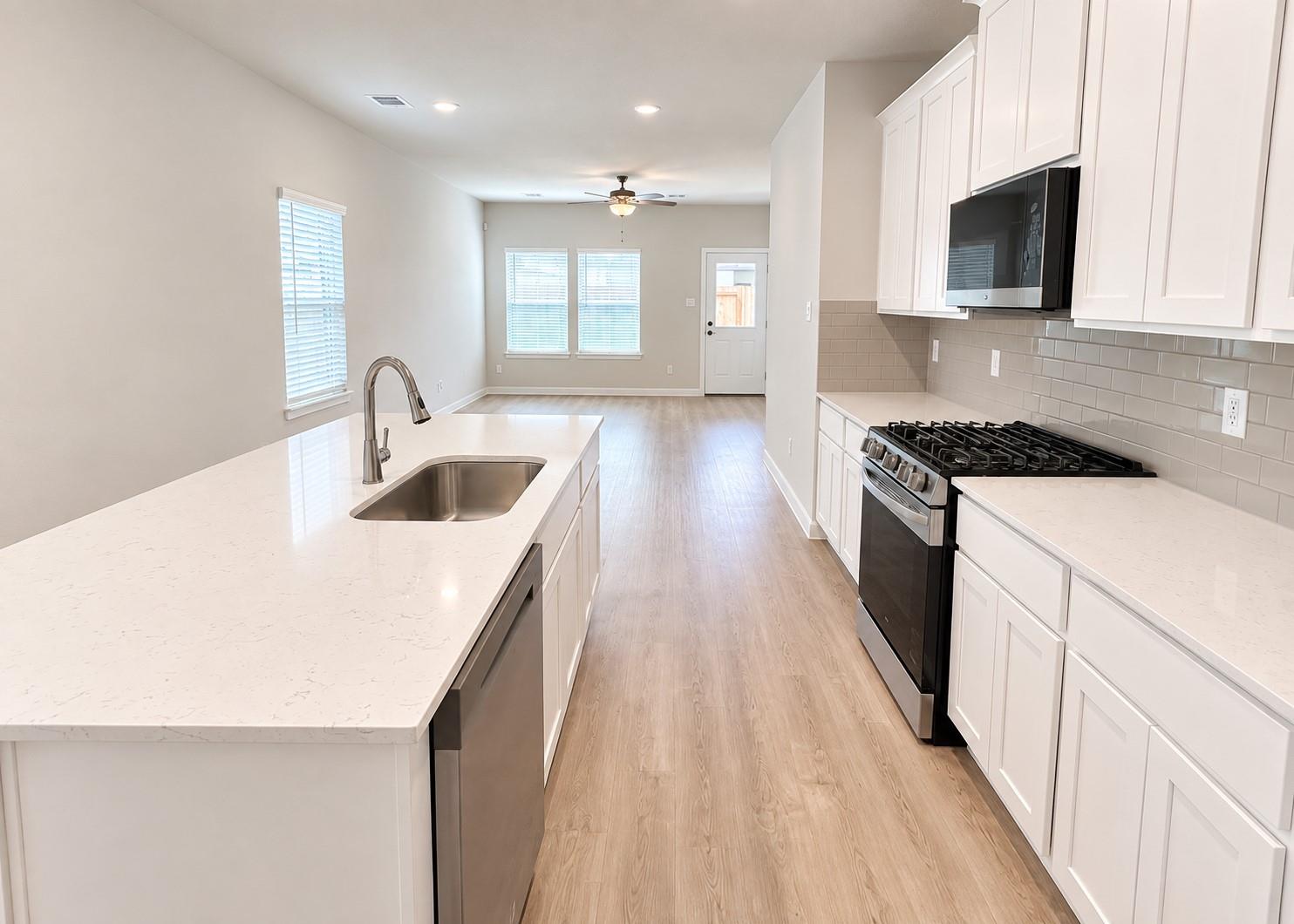 Residential Lease in Brookshire 4