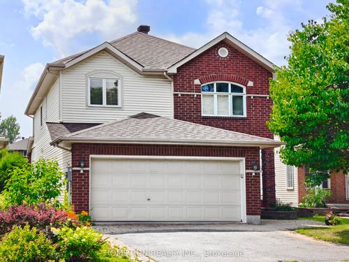 15 Evanshen Cres, Kanata, ON, K2K2Z6 | Card Image