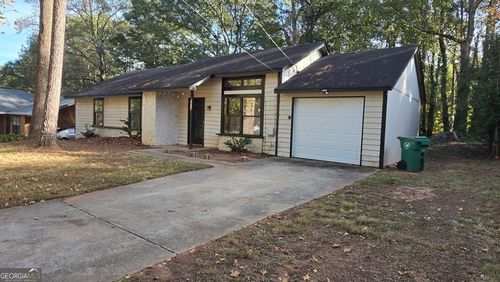 2416 Newgate Dr, Decatur, GA, 30035-2404 | Card Image