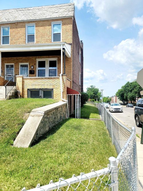 1328 N Kenwood Ave, BALTIMORE, MD, 21213-3833 | Card Image