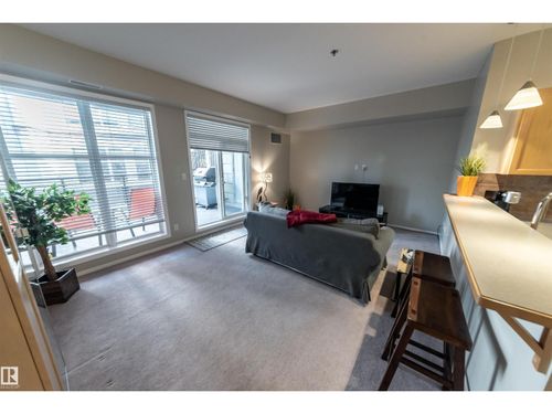 4827 104a St Nw, Edmonton, AB, T6H0R5 | Card Image
